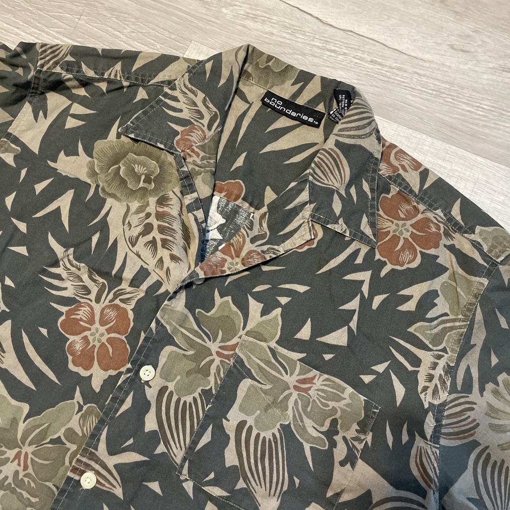 Vtg No Boundries‎ Floral Button Down Shirt Medium Green Short Sleeve y2k